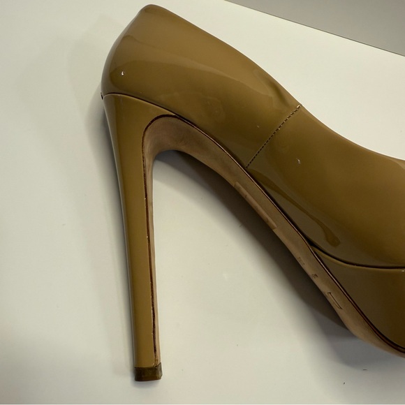 Christian Dior Nude Patent Leather Peep Toe Platform Heels CD Logo Size 39.5 - Picture 9 of 12